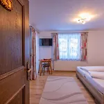 Krimbacher 아파트 *